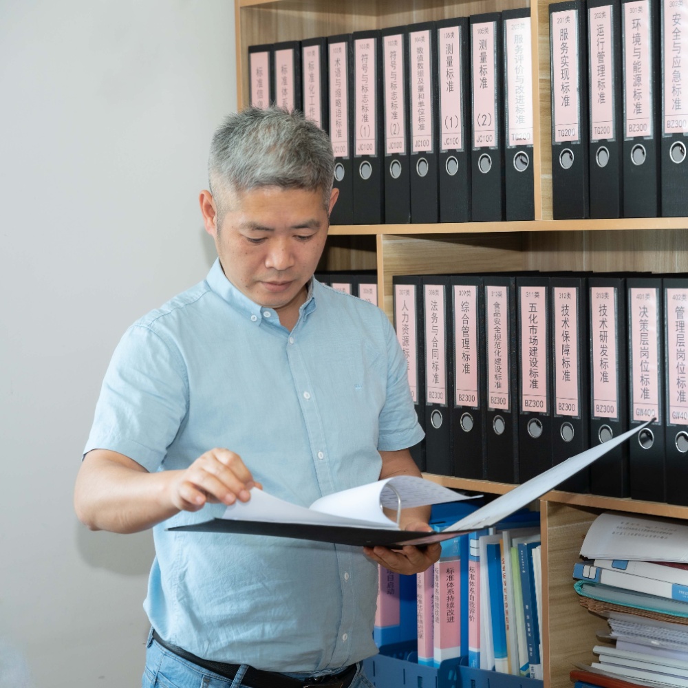 從“攝影迷”到“嘉興良匠”——員工李劍入選2026年嘉興良匠培育名單
